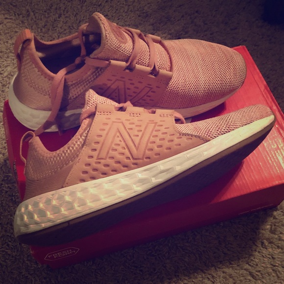 New Balance Shoes - Women’s New Balance Shoes 9-9.5